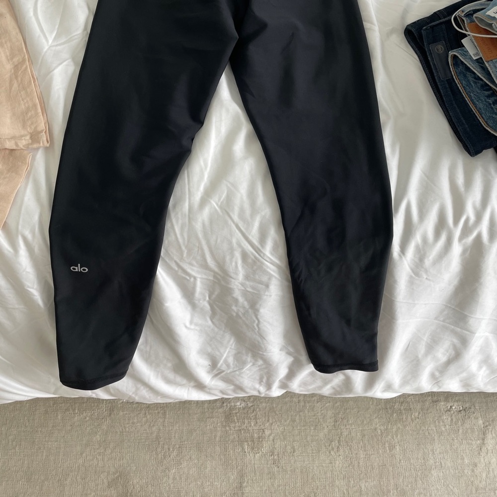 Alo airlift legging in Size M